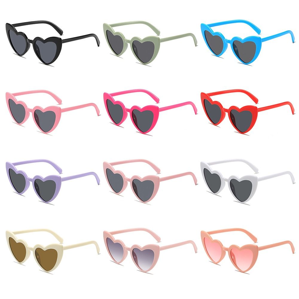 Women Fashion Glasses - نظارات شمسية على شكل قلب بحماية