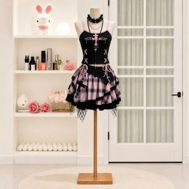 V Neck Cami Top - طقم تنورة نسائي بتصميم Y2K عتيق،