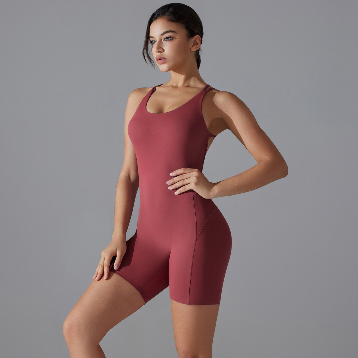 طقم يوجا مثير بدون ظهر رياضي ض - مراجعة Women'S Fashion Overalls وسعره