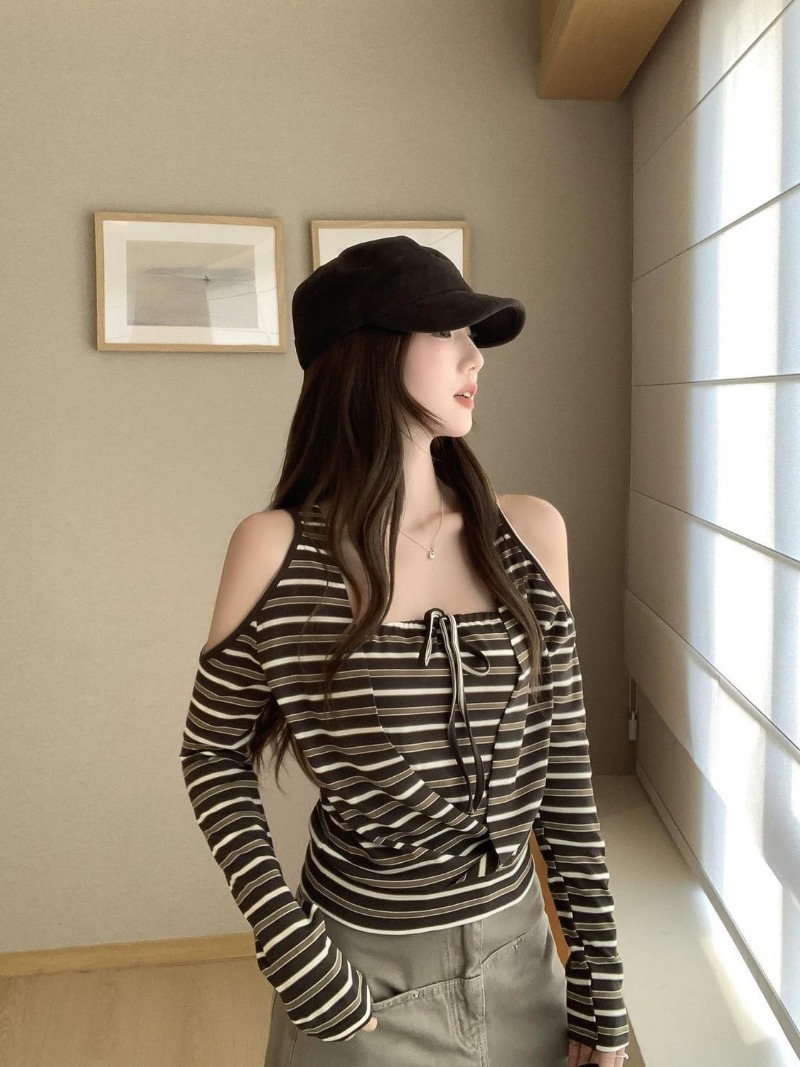 قميص نسائي من كيموتي مو بأكمام - مراجعة Off Shoulder Top وسعره