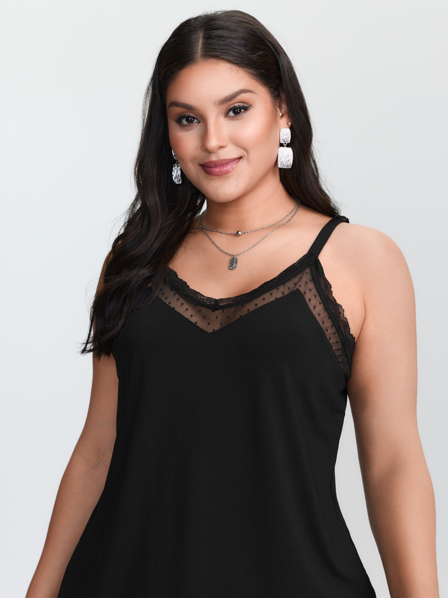 بلوزة كاميسول سوداء محبوكة بمق - مراجعة V Neck Cami Top وسعره