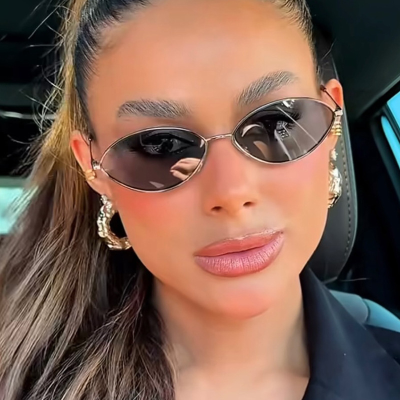 نظارات شمسية نسائية بتصميم عين - مراجعة Women Fashion Glasses وسعره