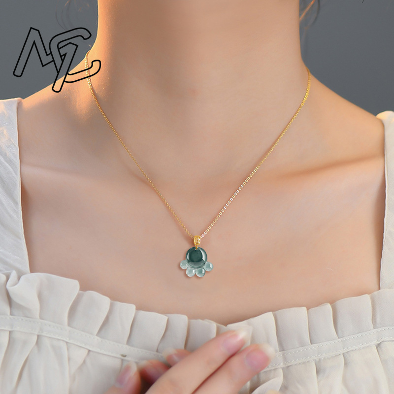 قلادة بتعليقة مخلب القط من الي - مراجعة Women Fashion Necklace وسعره