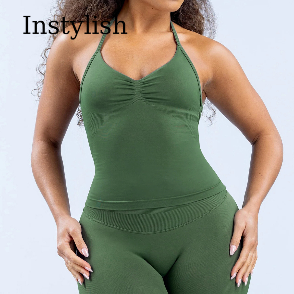 طقم يوجا نسائي من قطعتين بدون  - مراجعة V Neck Cami Top وسعره
